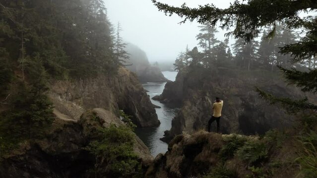 Photographer taking pictures in Samuel H. Boardman State Park, USA - Aerial view
