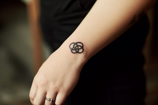 Infinity symbol, Minimal tattoo, 