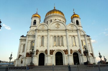 Fototapeta na wymiar onion dome of the russian orthodox church