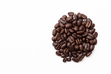 白背景にコーヒー豆