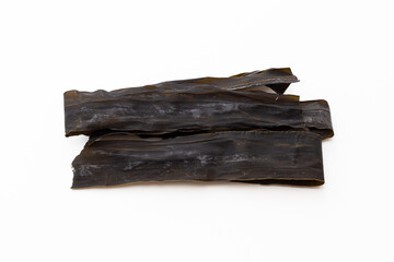 白背景に乾燥昆布
