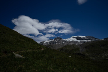 Fototapeta premium montagna cervino e plateau Rosa 
