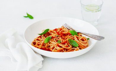 spaghetti with tomato sauce, traditional italian pasta