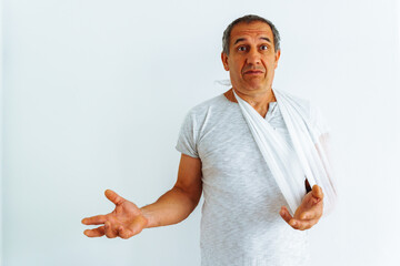 Middle-aged man with cast on arm