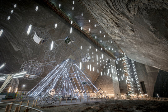 Ferris wheel in Salina Turda