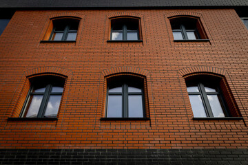 Nowoczesny budynek z cegieł.Jelenia Góra