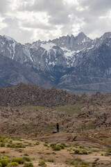 Fototapeta na wymiar Alabama Hills with the snow covered Eastern Sierras in the distance