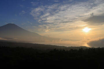 sunrise in the mountains