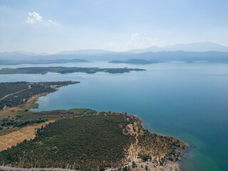 Fototapeta premium It is very enjoyable to camp on the beaches of Konya/Turkey, where green and blue are intertwined.