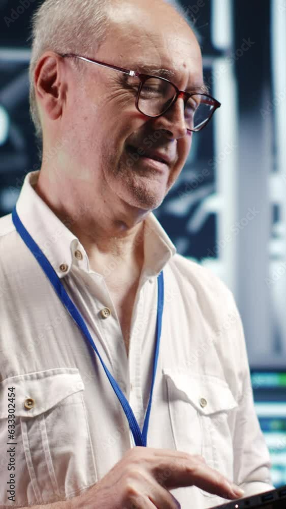 Aufkleber vertical video organized professional navigating network of server equipment in industrial hub. serv