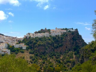 Fototapeta na wymiar Spectacular view of the hilltop village of Casares with typical Andalusian white houses, Tourism, Estepona, Andalusia, Malaga, Spain
