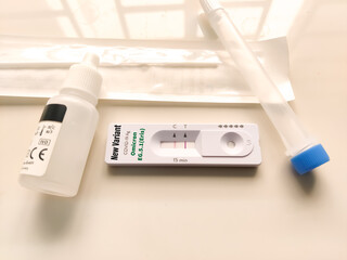 Positive Covid-19, SARS‑CoV‑2 Omicron EG.5.1(Eris) antigen test kit for self testing, one step coronavirus antigen rapid test, saliva swab.