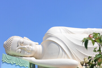 sleeping buddha, vietnam
