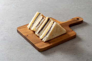 Bungeoppang hamburger kaya jam toast high toast angbutter toast