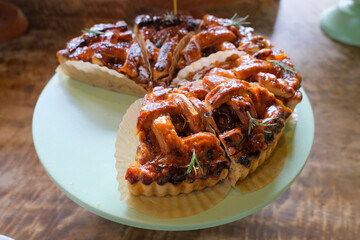 맛있게 구워진 다양한 종류의 빵