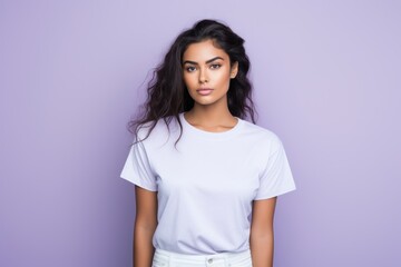 Obraz premium Portrait of a fictional person isolated on a plain colored background. Generative AI.