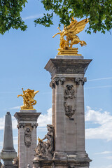Fototapeta na wymiar Seinebrücke Pont Alexandre III in Paris