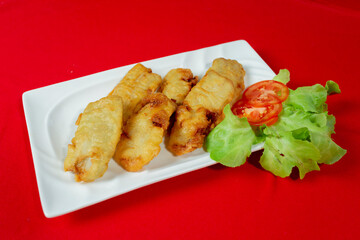 chicken wings with salad