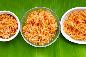 Sweet and sour crispy noodles