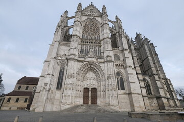 Fototapeta na wymiar Saint Pierre Cathedral, Beauvais. Gothic architecture.