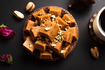 Caramel sherbet with pistachious and turkish coffee