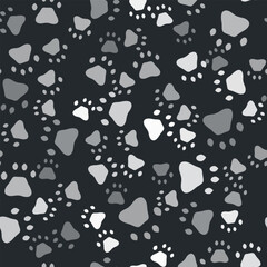 Grey Bear paw footprint icon isolated seamless pattern on black background. Vector