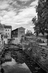 dole et son canal des tanneurs