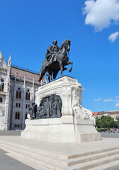 Fototapeta na wymiar Equestrian statue to Gyula Andrassy in Budapest, Hungary