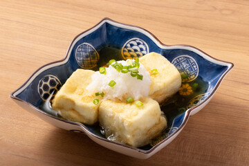 揚げ出し豆腐