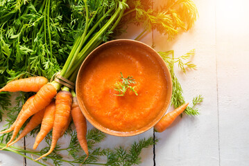 Obraz na płótnie Canvas Healthy eating creamy baby carrot soup
