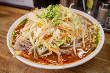 日本の鳥取県米子市のとても美味しいみそ野菜激辛ラーメン