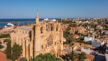 Obraz premium Cyprus - The amazing&nbsp;Lala Mustafa Pasha Mosque, originally known as the&nbsp;Cathedral of Saint Nicholas&nbsp; is the largest medieval building in&nbsp;Famagusta
