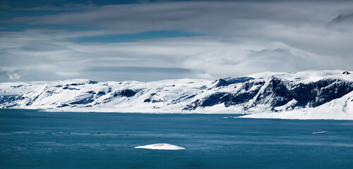 Fototapeta na wymiar Antarctic ice floor north pole Iceberg 3D illustration