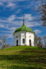 Fototapeta na wymiar Gazebo chapel in kachanivka on a hill