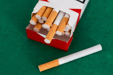smoking cigarettes bad for health