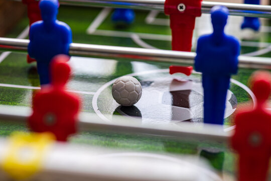 Foosball table with fancy players