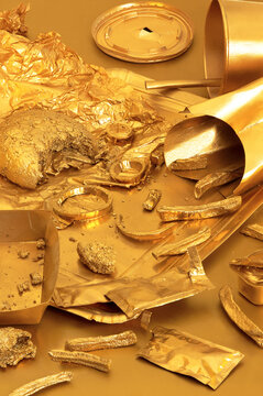Street Food in a gold colored packaging