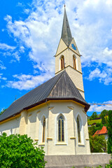 Fototapeta na wymiar Reformierte Kirche in Küblis im Prättigau, Graubünden 