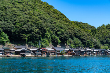 Fototapeta na wymiar [京都府]伊根の舟屋（伝統的な建造物）