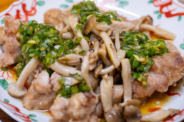 油淋鶏のキノコ乗せ