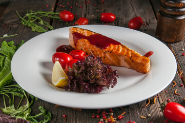 gegrillter Fisch mit Gemüse