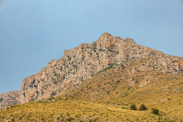 Urlaubsstimmung in der Bucht von Cala Sant Vicenç auf der wunderschönen Balearen Insel Mallorca -...