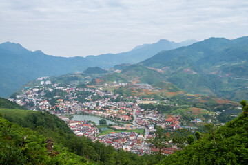 Fototapeta premium countryside view of sapa valley, vietnam