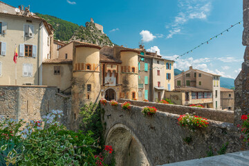 Entrevaux. Old medieval town - 634344813