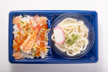うどんちらし寿司セット
