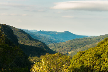 Obraz premium Beautiful viewpoint at Ronda Municipal Park in Sao Francisco de Paula, South of Brazil