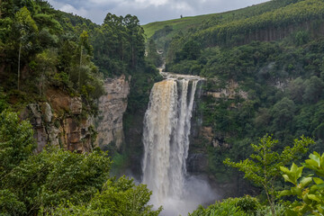 Fototapeta na wymiar Karkloof waterfall in midlands meander KZN