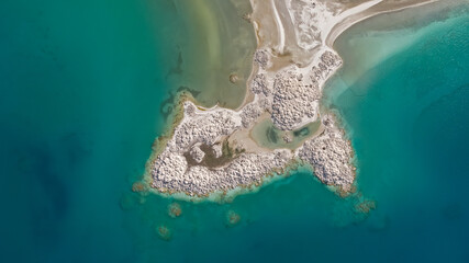 White islands in Salda Lake.
