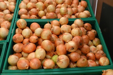 Dried onions on the market stall.