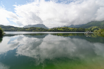 Panoramic view of the Alfilorios reservoir in Asturias